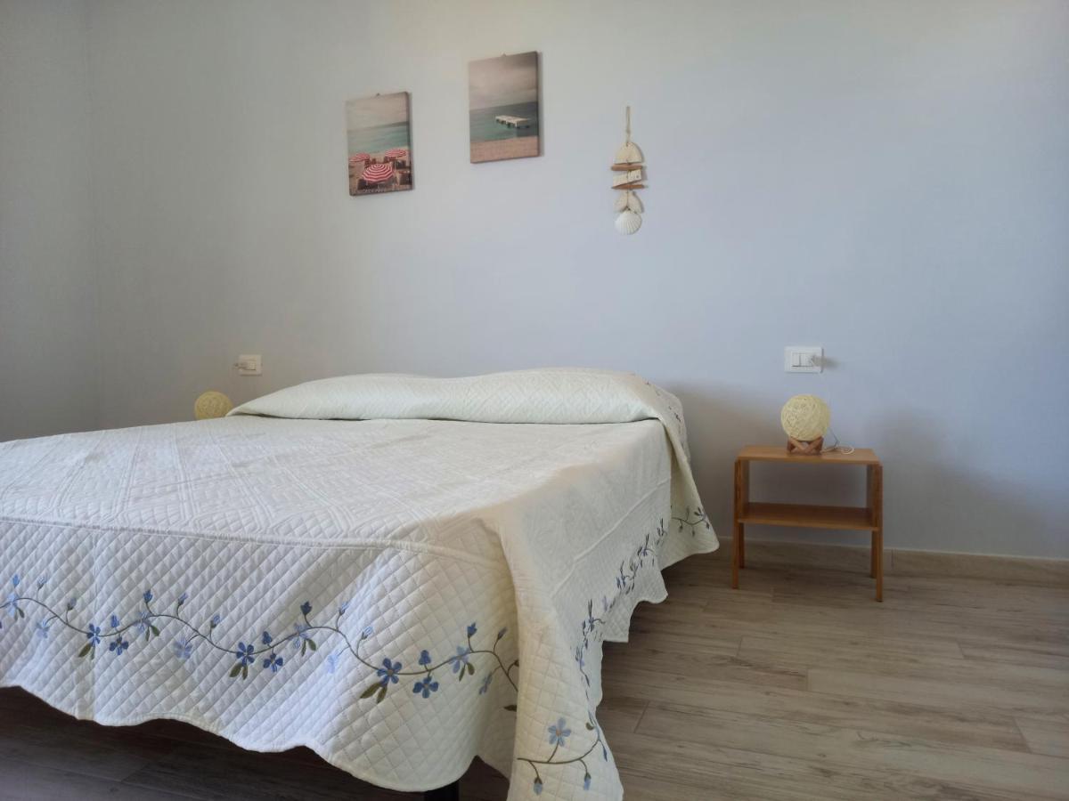 Domo Deledda Apartment โปซาดา ภายนอก รูปภาพ